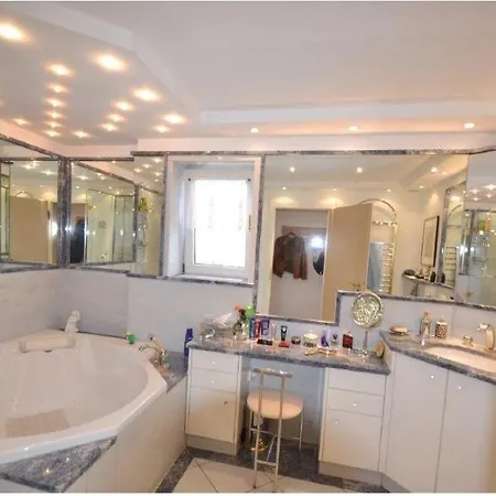 Begum's Palace In Munich - 120qm Of Spacious Elegance דירה